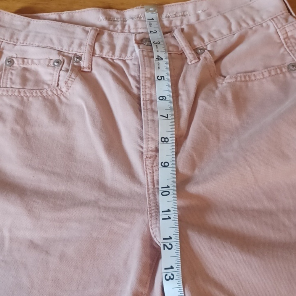 American Eagle Size 0 high waisted,  freyed hem jeans. Pinkish/ rose . - Picture 11 of 12